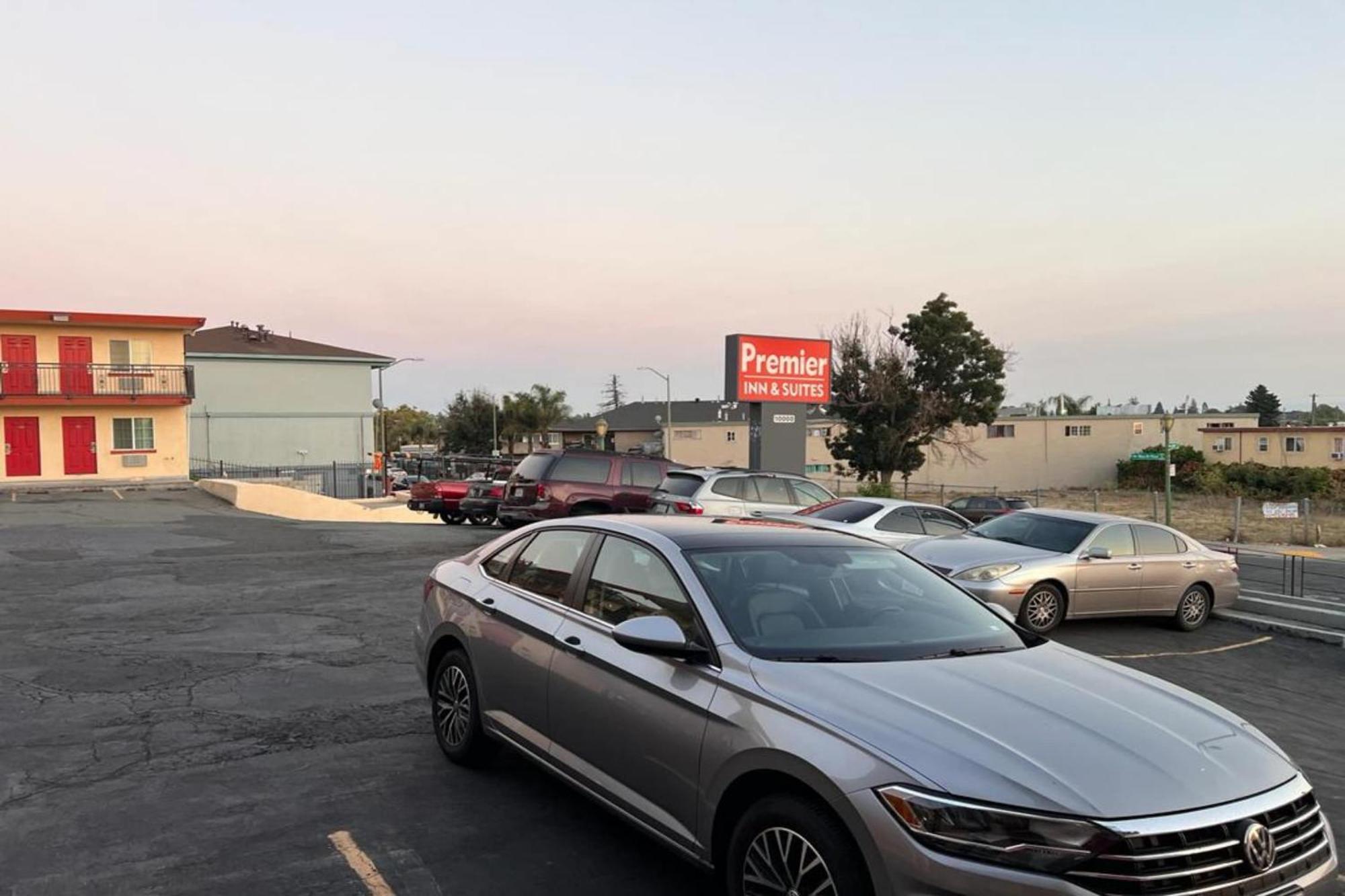 Premier Inn & Suites -Listing Partner Oakland Kültér fotó