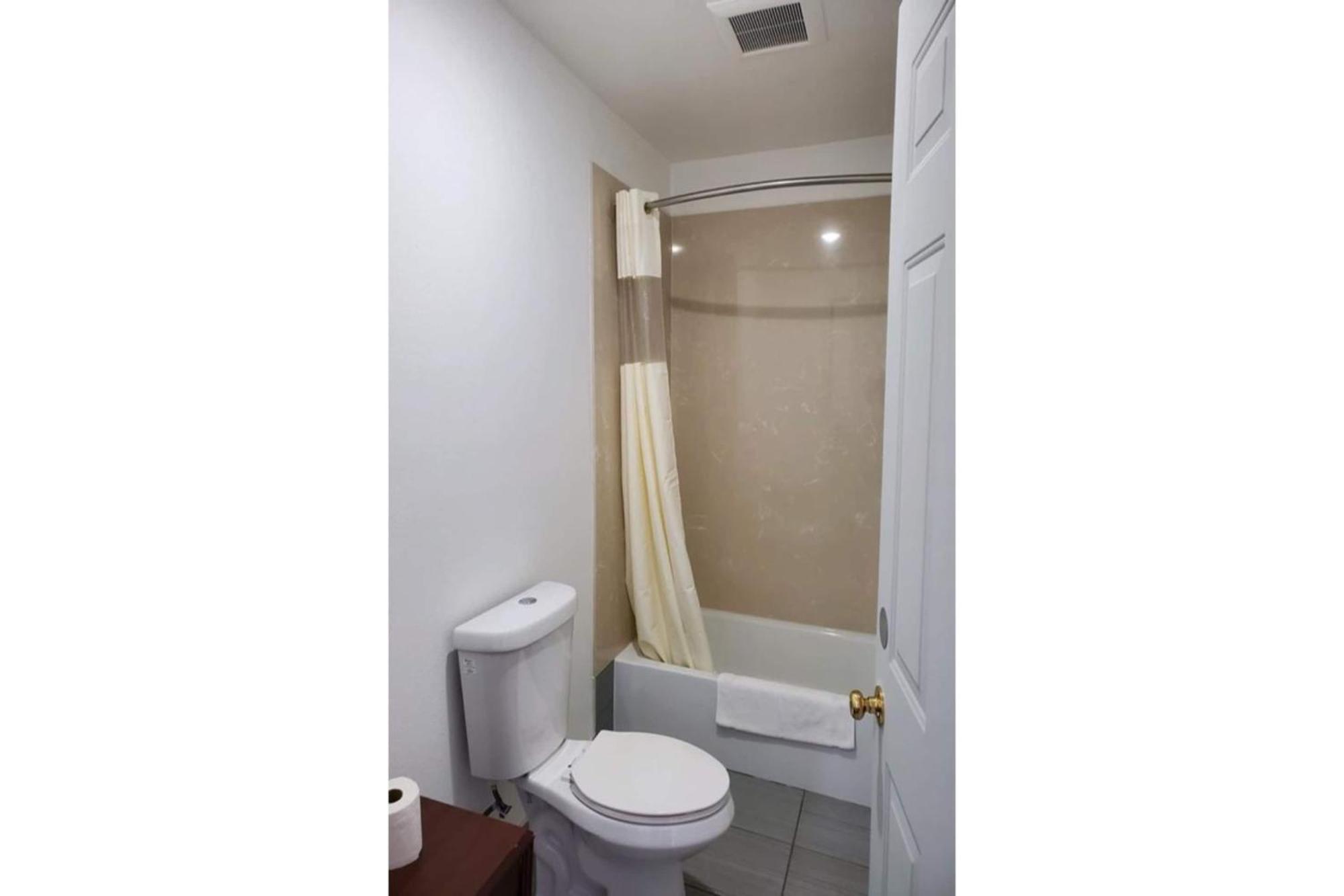 Premier Inn & Suites -Listing Partner Oakland Kültér fotó